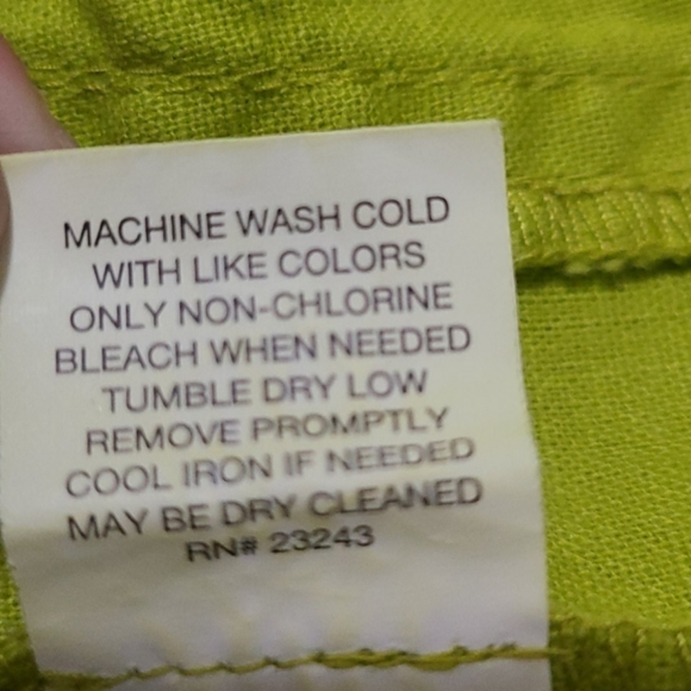 NEW YORK & COMPANY Women's shorts Sits Just below Waist Neon green Linen Size 4 - Picture 12 of 12